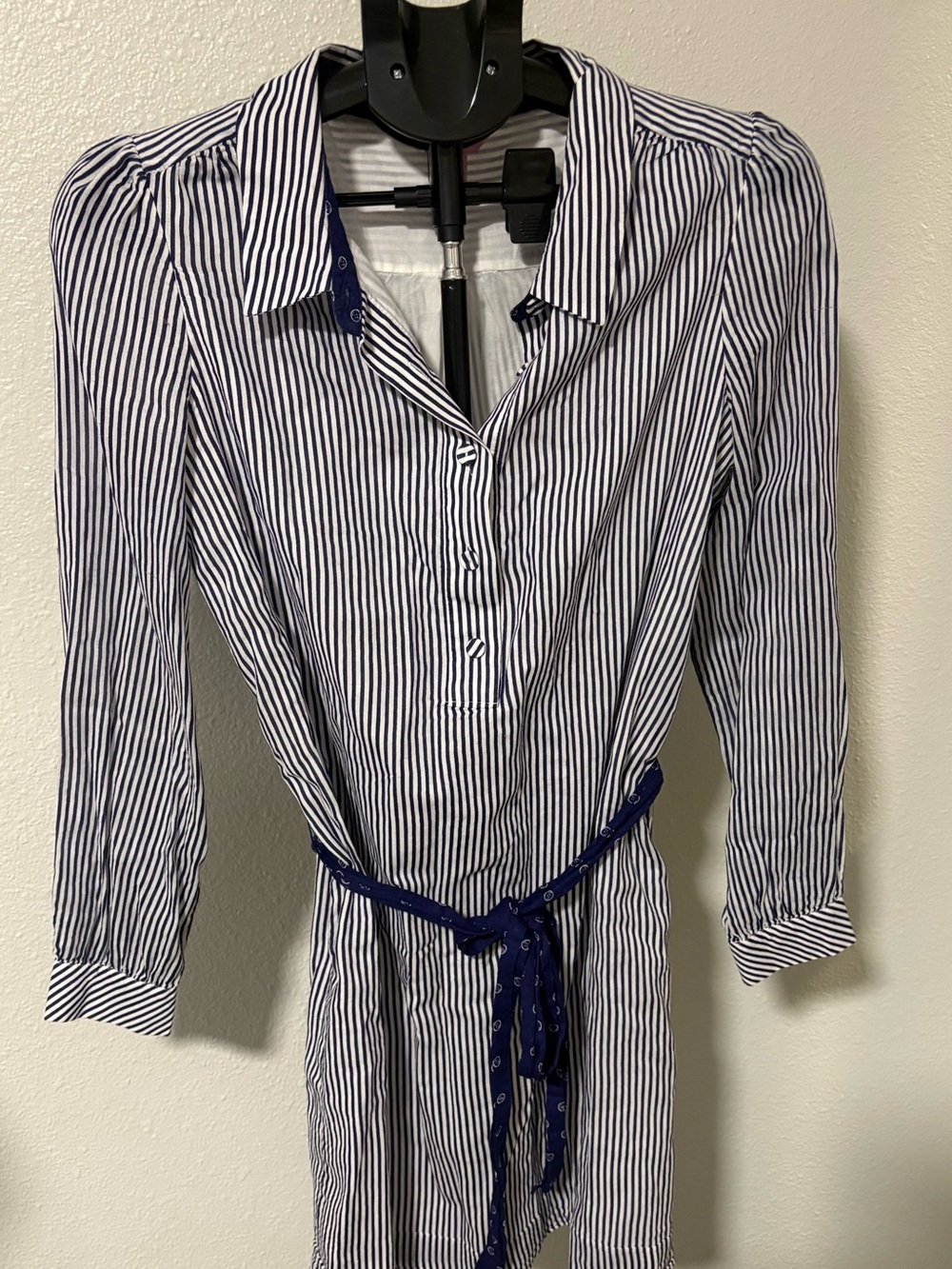 Lilly Pulitzer Navy and White stripe dress - size 4